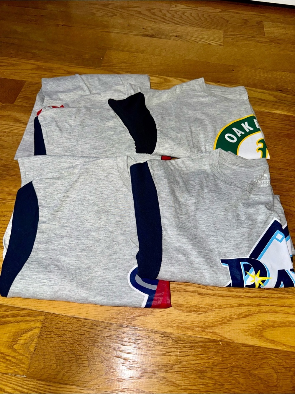 Lot Of 5 MLB Team Tshirts Size L​